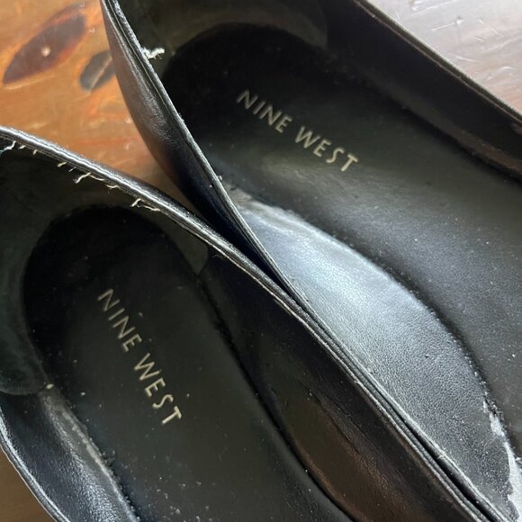 Nine West Black Flats with Jewels Size 8 - Picture 2 of 4